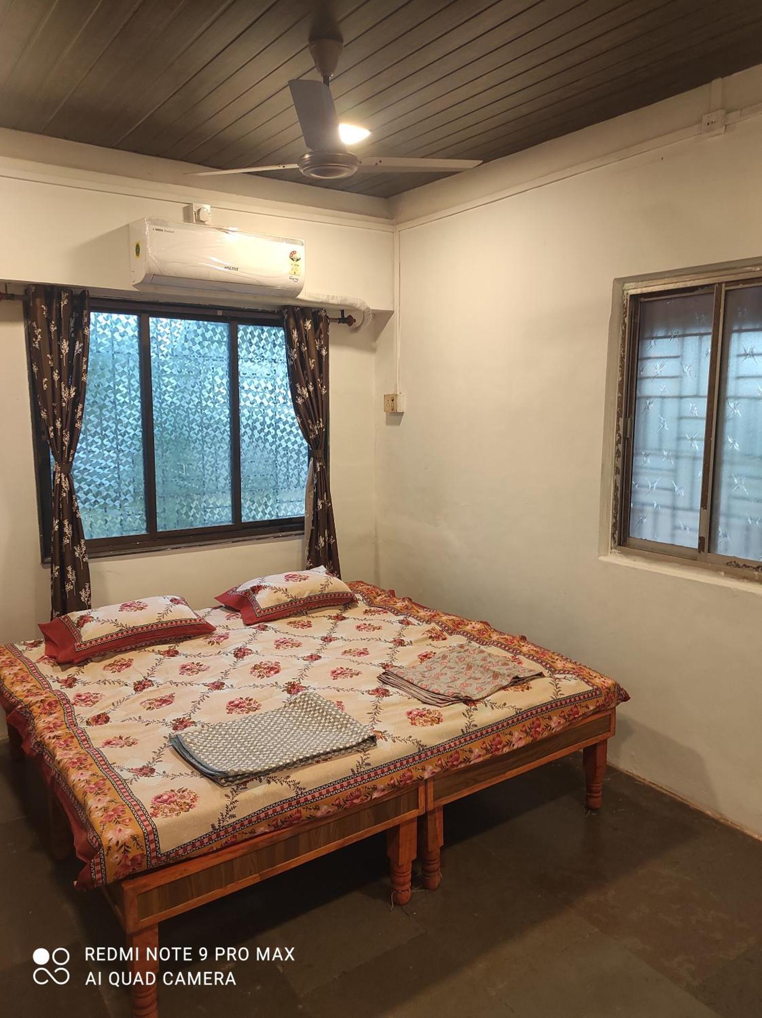 Ratnāgiri Swanand Home Stay מראה חיצוני תמונה